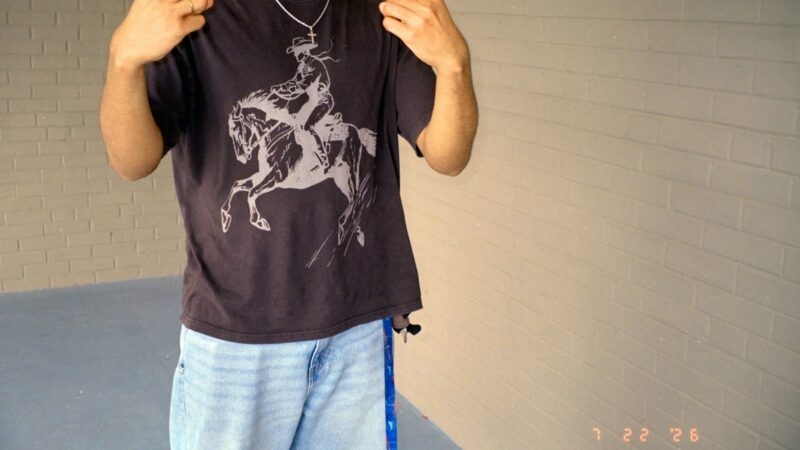 How to Wear a Graphic Tee