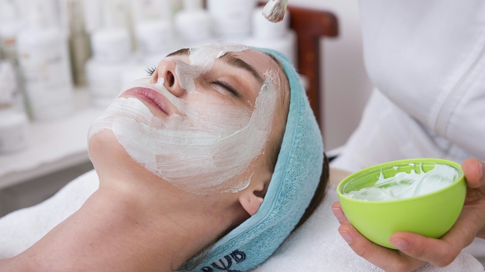 Chemical Peels in Singapore: What to Expect