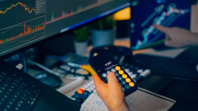 Choosing a Brokerage in Singapore