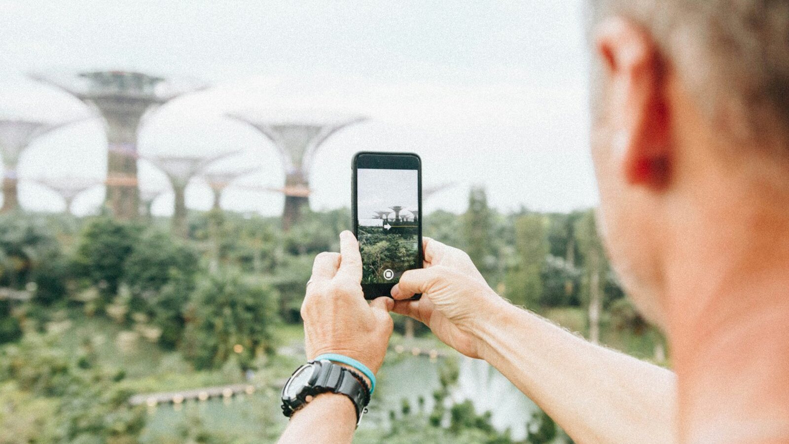 Essential Apps in Singapore for Daily Life