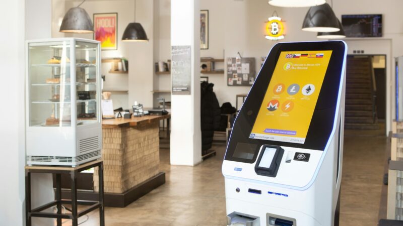 How to Select the Best Digital Kiosk in Singapore