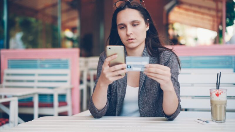 Living Cashless in Singapore