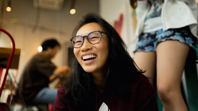 Makeup Tips for Glasses Wearers
