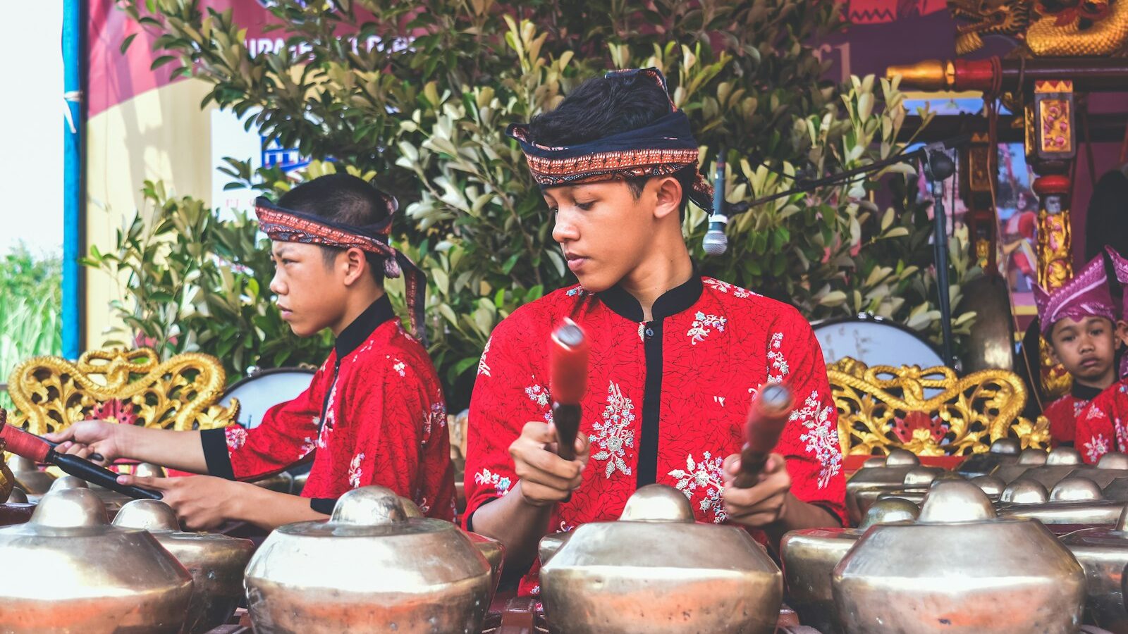 Teh Tarik and Mamak Culture