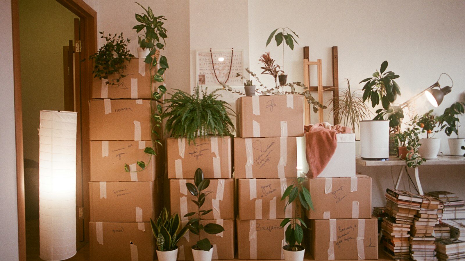 Moving to Singapore: The First-Month Checklist