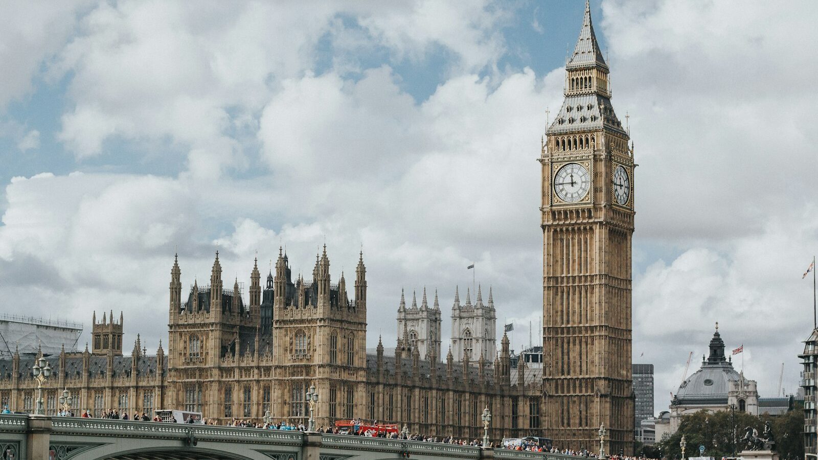 Moving to Singapore from the UK