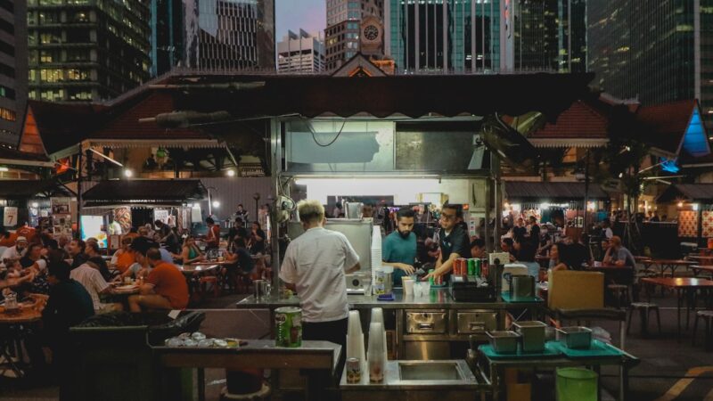 20 Singapore Hawker Food Dishes Every Newcomer Should Try