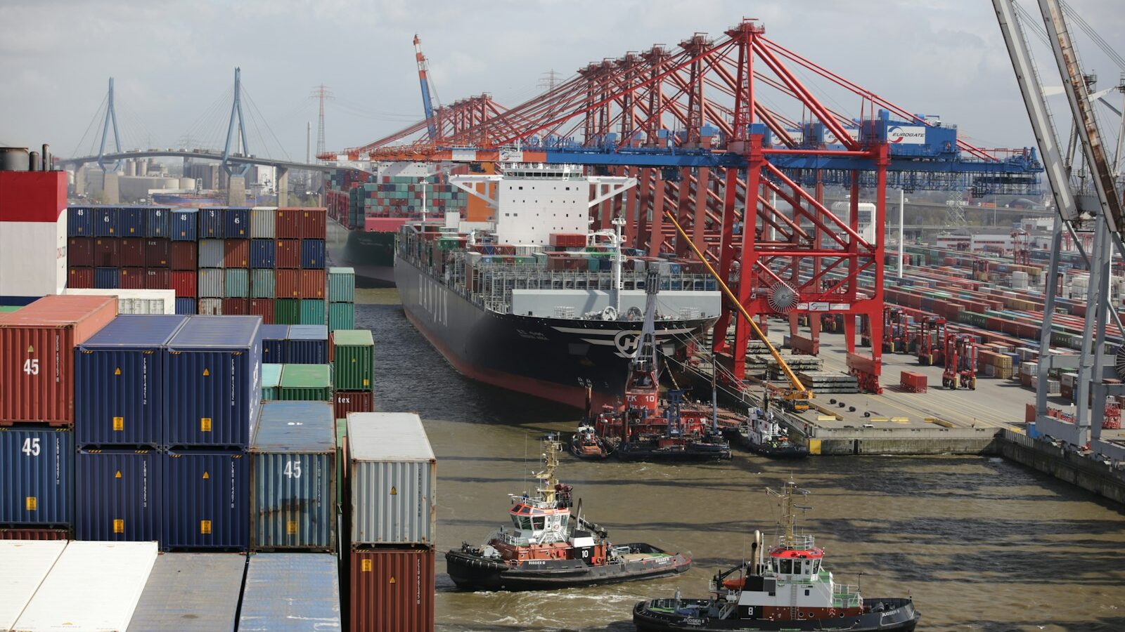 Singapore as a Trade and Port Hub