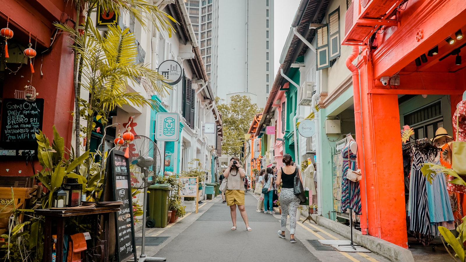 Singlish 101: A Starter Phrasebook of Common Singlish Phrases
