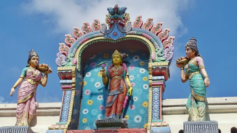 Sri Mariamman Temple: History and Heritage Guide in Singapore