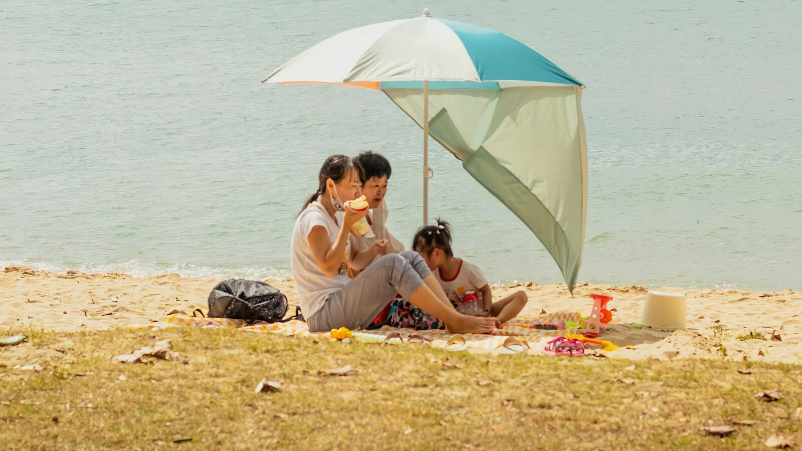 Sun-Protective Clothing in Singapore