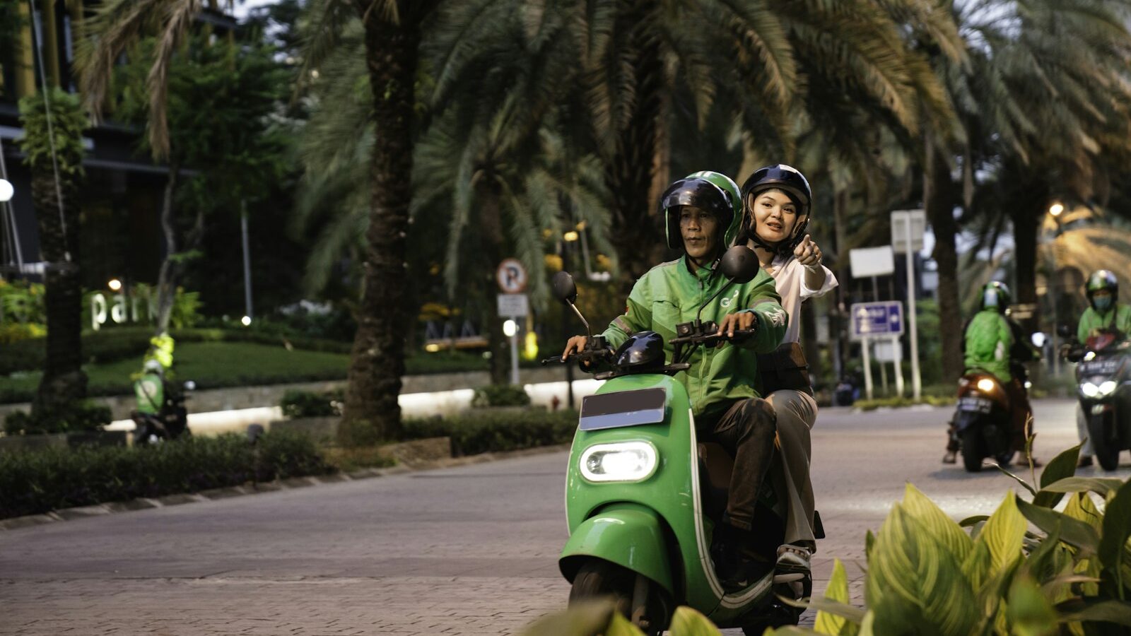 Vietnam from Singapore: Cities, Coast and Food