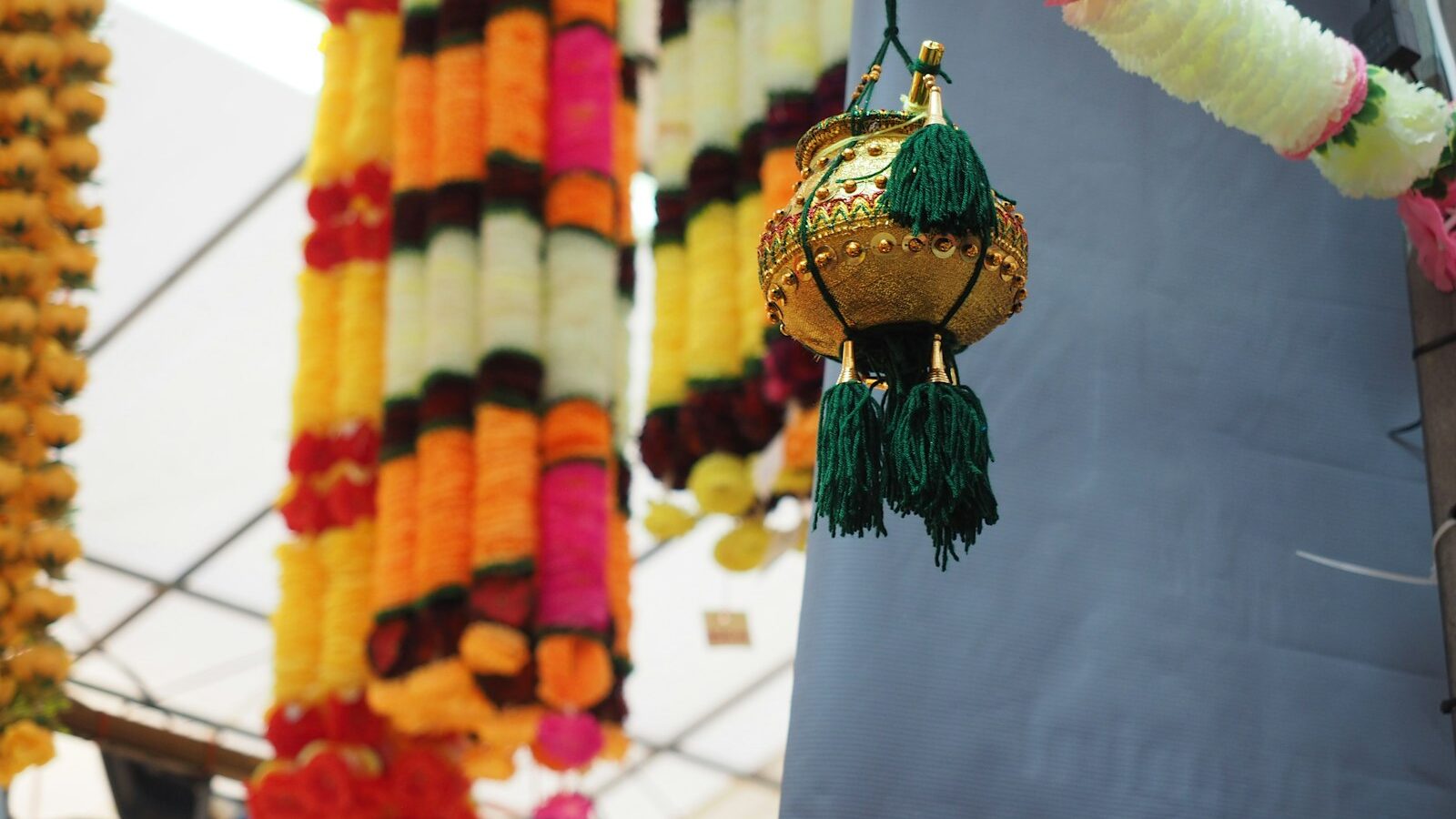 DIY Wedding Decor and Crafts